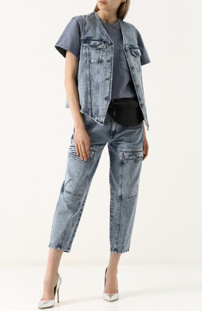 Джинсовый жилет с потертостями