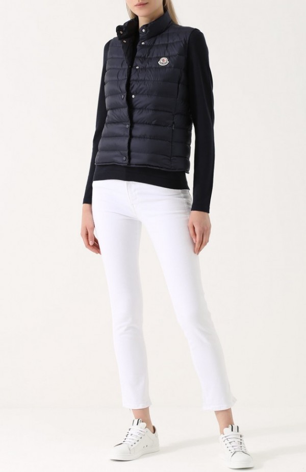 Стеганый пуховой жилет с воротником-стойкой